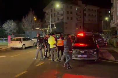 Dur ihtarına uymadı, kaza yaptı: O anlar kamerada