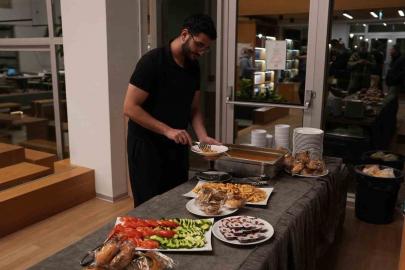 Düzce’de ilk sahurda gençler yalnız bırakılmadı