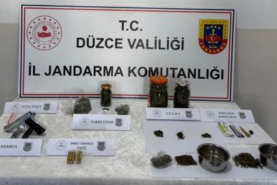 Düzce’de uyuşturucu operasyonunda 2 kişi gözaltına alındı