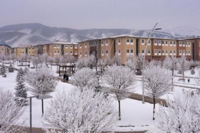 EBYÜ’de eğitime kar engeli