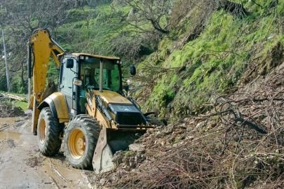 Efeler’de kapanan yollar açılıyor
