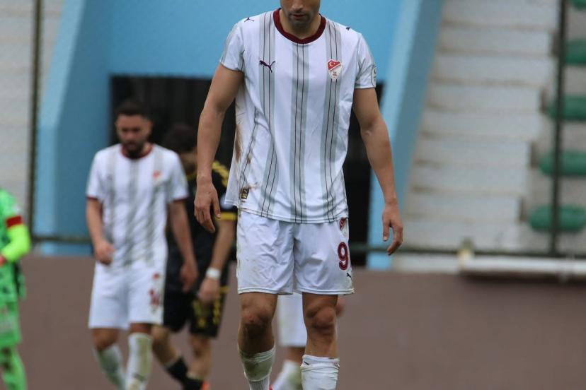 Elazığspor’da Fuat Bavuk affedildi