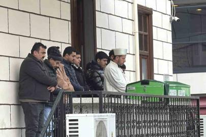 Emekli polisin öldürdüğü karısı son yolculuğuna uğurlandı