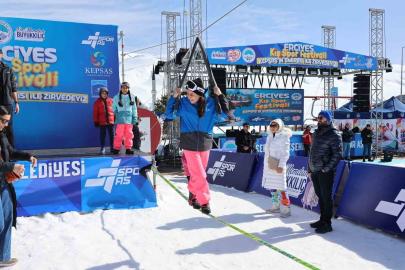Erciyes Kış Spor Festivali’ne binlerce katılım