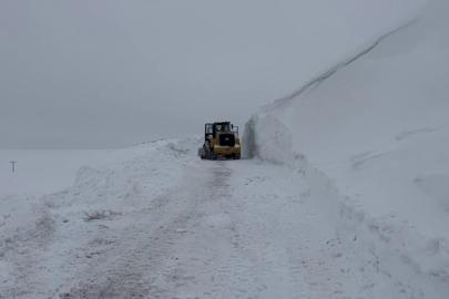 Erzurum’un Tekman ilçesinde kar kalınlığı 5 metreyi buldu