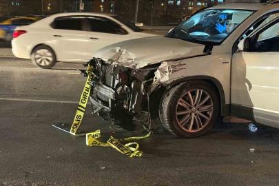 Esenyurt E-5’te otomobilin çarptığı motosiklet sürücüsü hayatını kaybetti