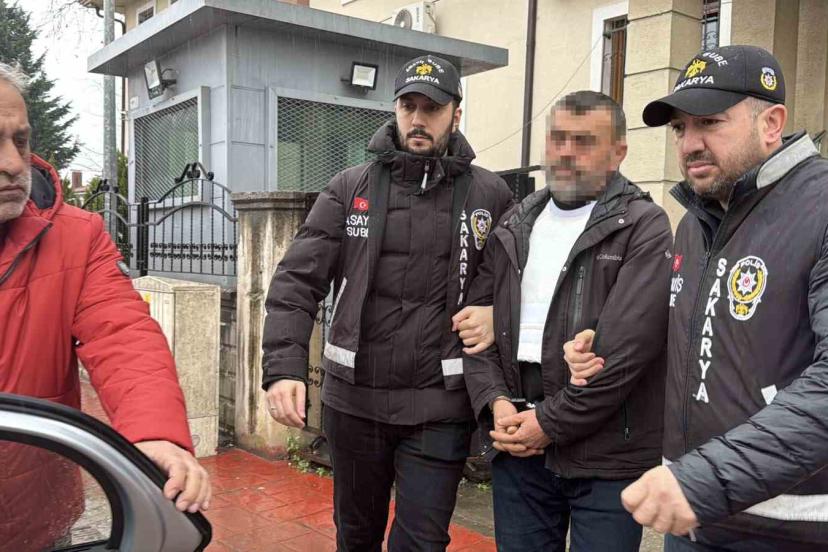 Eşini ve MHP ilçe başkanını öldüren emekli polis tutuklandı