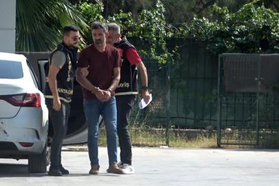 Eski eşini eşarpla boğarak öldürmüştü, cinayeti nasıl işlediğini anlattı