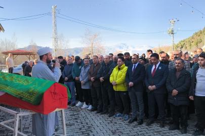 Eski milli kaleci Nurcan Çelik memleketinde son yolculuğuna uğurlandı