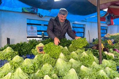 Eskişehir’de dondurucu soğuklar ve sel pazarda etiketleri vurdu