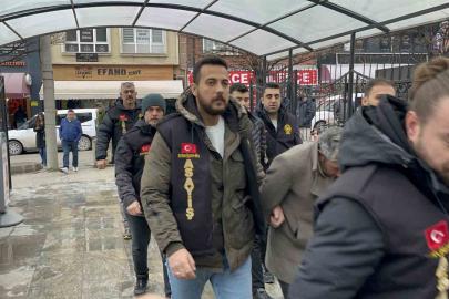 Eskişehir’de gazeteciye saldırı olayıyla alakalı yakalanan 7 şüpheli adliyeye sevk edildi