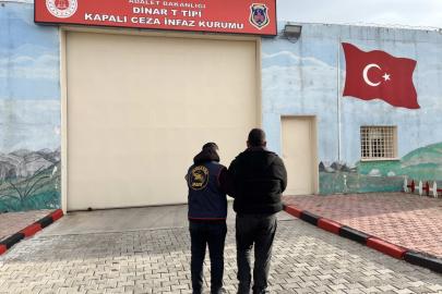 FETÖ’den 14 yıl 2 ay hapis cezasıyla aranan şahsı jandarma yakaladı