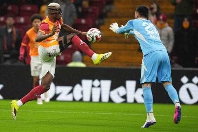 Galatasaray, Kayserispor’a yine 4 gol attı