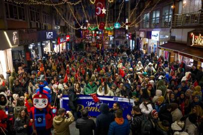 Gebze’de Ramazan ayı fener alayı yürüyüşüyle karşılandı