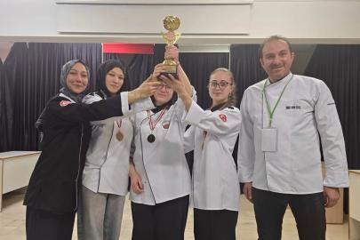 Gedizli kızlardan bölge birinciliği