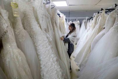 Gelinlik hayali İzmir’de ücretsiz gerçek oluyor