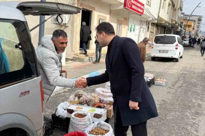 Gercüş Kaymakamı Öztaş, pazar esnafı bile bir araya geldi
