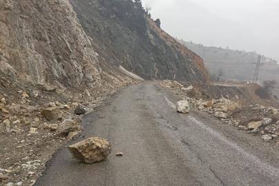 Gölbaşı ilçesinde korkutan heyelan