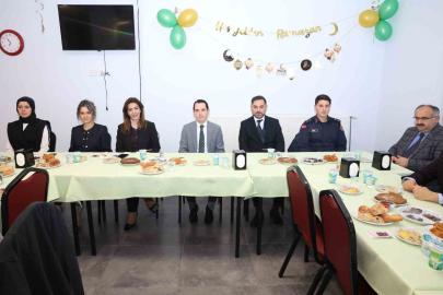 Gördes Huzurevi sakinleri iftar sofrasında buluştu