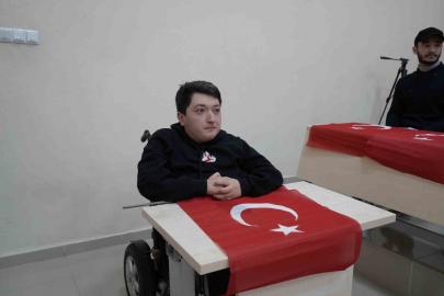 Gümüşhane Üniversitesi’nde ilk ders Türk Bayrağı’na ayrıldı