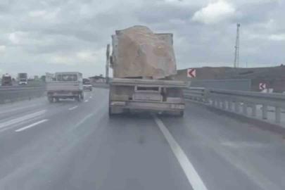 Güvenlik önlemleri alınmadan traverten taşıyan kamyona 25 bin lira ceza kesildi