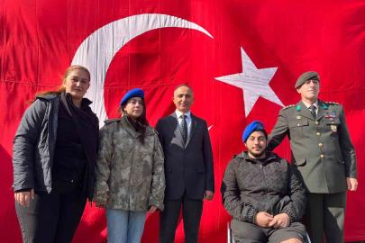 Hatay’da duygulandıran buluşma: Depremzede Beliz, 3 yıldır sakladığı emanetin sahibiyle bir araya geldi