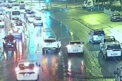 Havaya ateş açan trafik magandasının ehliyeti iptal edildi