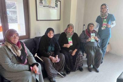 Hem Kur’an okumayı öğreniyorlar hem de sağlık bilgisi alıyorlar