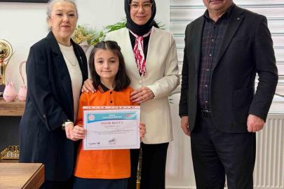 Hisarcık Atatürk İlkokulu öğrencisi resim yarışmasında il üçüncüsü oldu