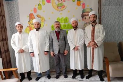 Hisarcık’ta 4 yeni din görevlisine cübbe ve sarık giydirildi