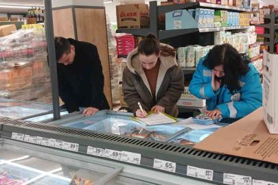 Hisarcık’ta satışa sunulan ürünlere yönelik denetim yapıldı