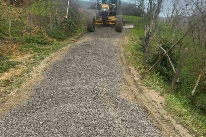 Iğdır köyünde bakım çalışmaları sürüyor