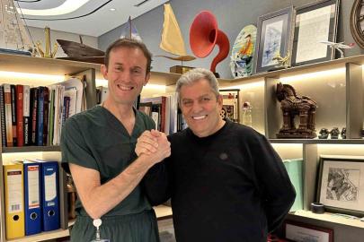 İlaç yazdırmaya gitti, kendisini ameliyat masasında buldu