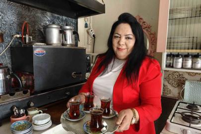 İlçe terminalinin tek kadın çaycısı