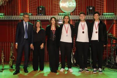 İletişim Bilimleri Fakültesi öğrencileri dereceyle döndü