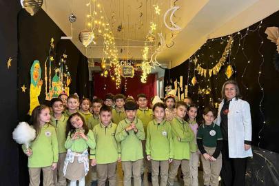 İlkokul koridorunda Ramazan Sokağı coşkusu