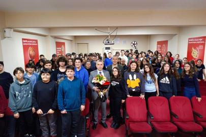 İncirliova Kaymakamı Abay, öğrencilerle Kariyer Günleri’nde buluştu