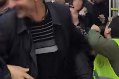 İndirimi duyan erkekler de koştu