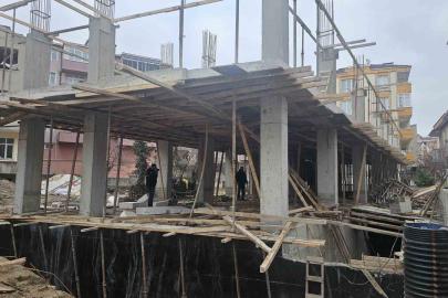 İnşaattan düşen işçi yaralandı