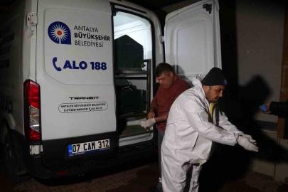 İnternette tanıştığı genç tarafından bıçaklanarak öldürüldü