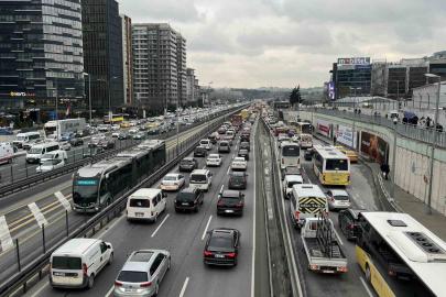 İstanbul’da iftar öncesi trafik yoğunluğu yüzde 87’e çıktı