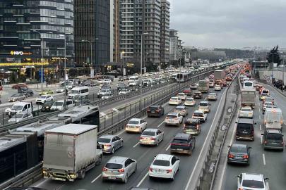 İstanbul’da trafik yoğunluğu yüzde 80’e ulaştı