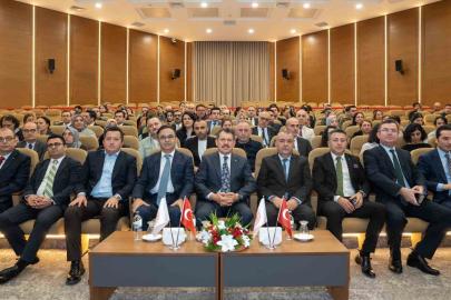 İzmir Adliyesi’nde ‘Bağımsızlık Mücadelesi’ semineri gerçekleştirildi