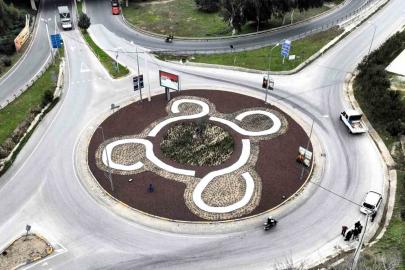 İzmir’de kavşaklar sanat eserine dönüşüyor