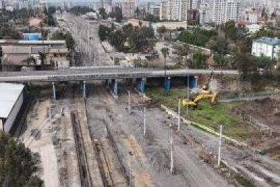 James Bond filminin bazı sahneleri çekilmişti: O köprüde yıkım başladı