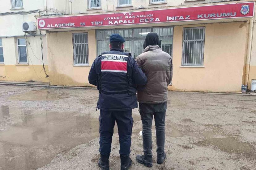 Jandarma uyuşturucu tacirlerine göz açtırmıyor