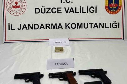 Jandarmadan ruhsatsız silah operasyonu