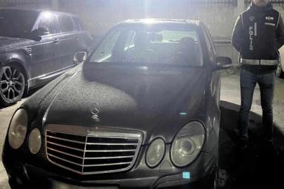 Kaçakçılık polisi, 11 kaçak lüks otomobile el koydu
