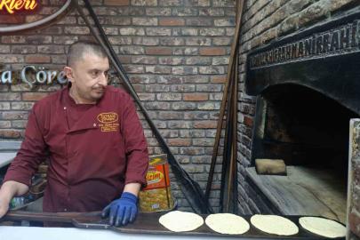 Kahramanmaraş’ın tecilli lezzeti Maraş çöreği Ramazan sofralarını süslüyor