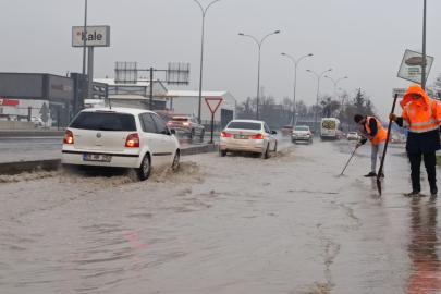 Kahramanmaraş’ta sağanak etkili oluyor